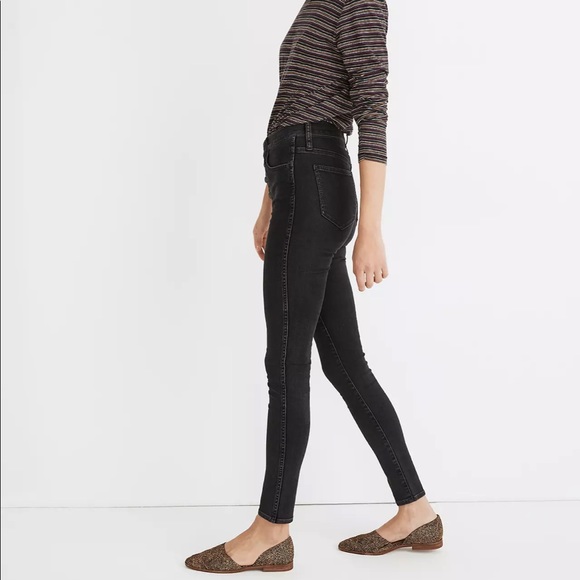 Madewell 10" High-Rise Skinny Jeans in Robert Wash: Button-Front Edition 28 - Picture 2 of 13
